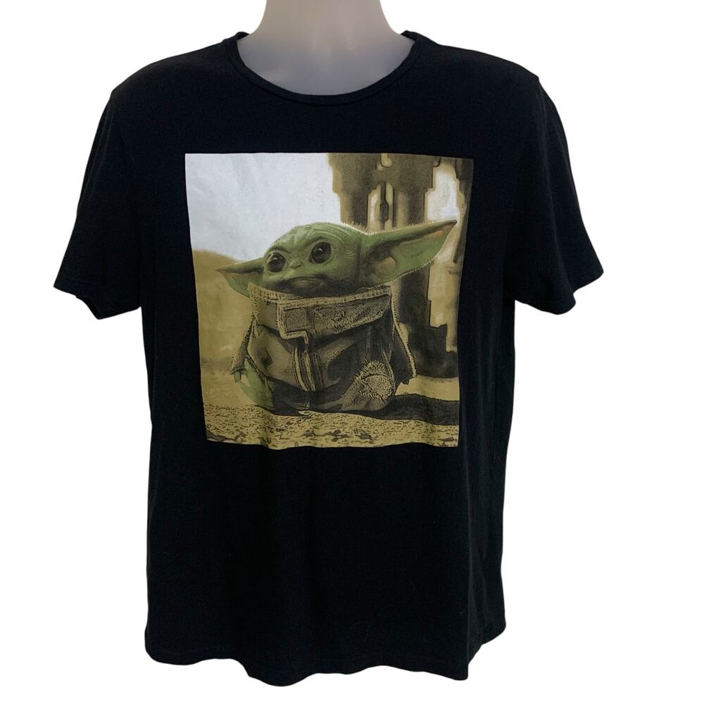 Old Navy X Disney Star Wars Baby Yoda T-Shirt Mens Size M